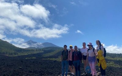 Alumnos de geografía de la Universidad de Oxford en Tenerife, Canarias, España